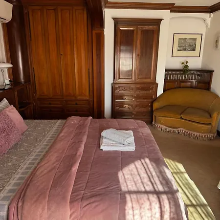 Rousseau'S Apartment-3